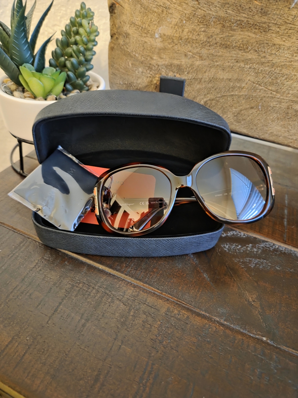 Salvatore Ferragamo Brown Tortoiseshell Gradient Sunglasses